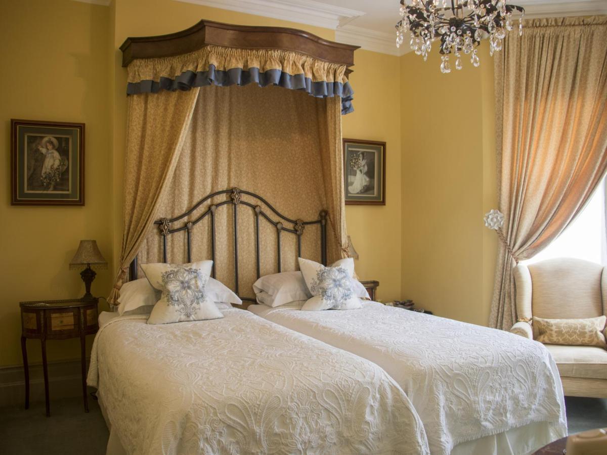 Albert & Victoria Guest House Eastbourne Zewnętrze zdjęcie