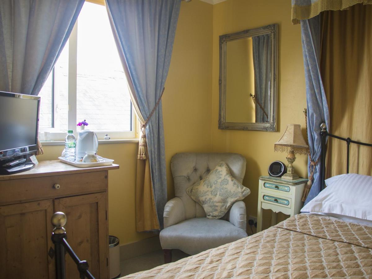 Albert & Victoria Guest House Eastbourne Zewnętrze zdjęcie