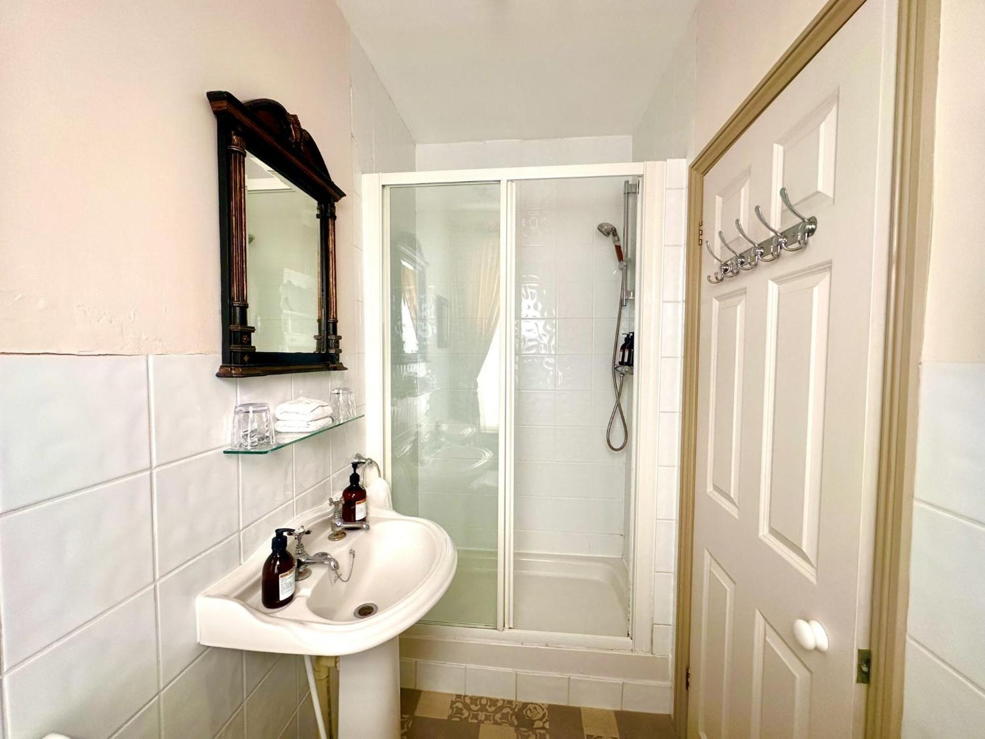 Albert & Victoria Guest House Eastbourne Pokój zdjęcie