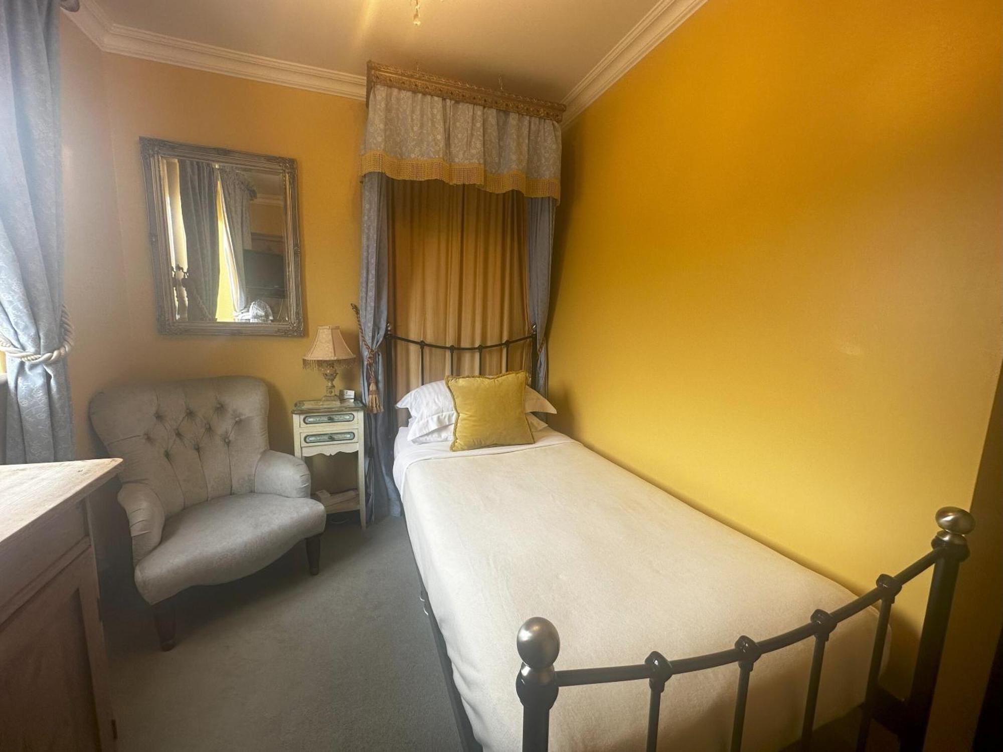 Albert & Victoria Guest House Eastbourne Zewnętrze zdjęcie