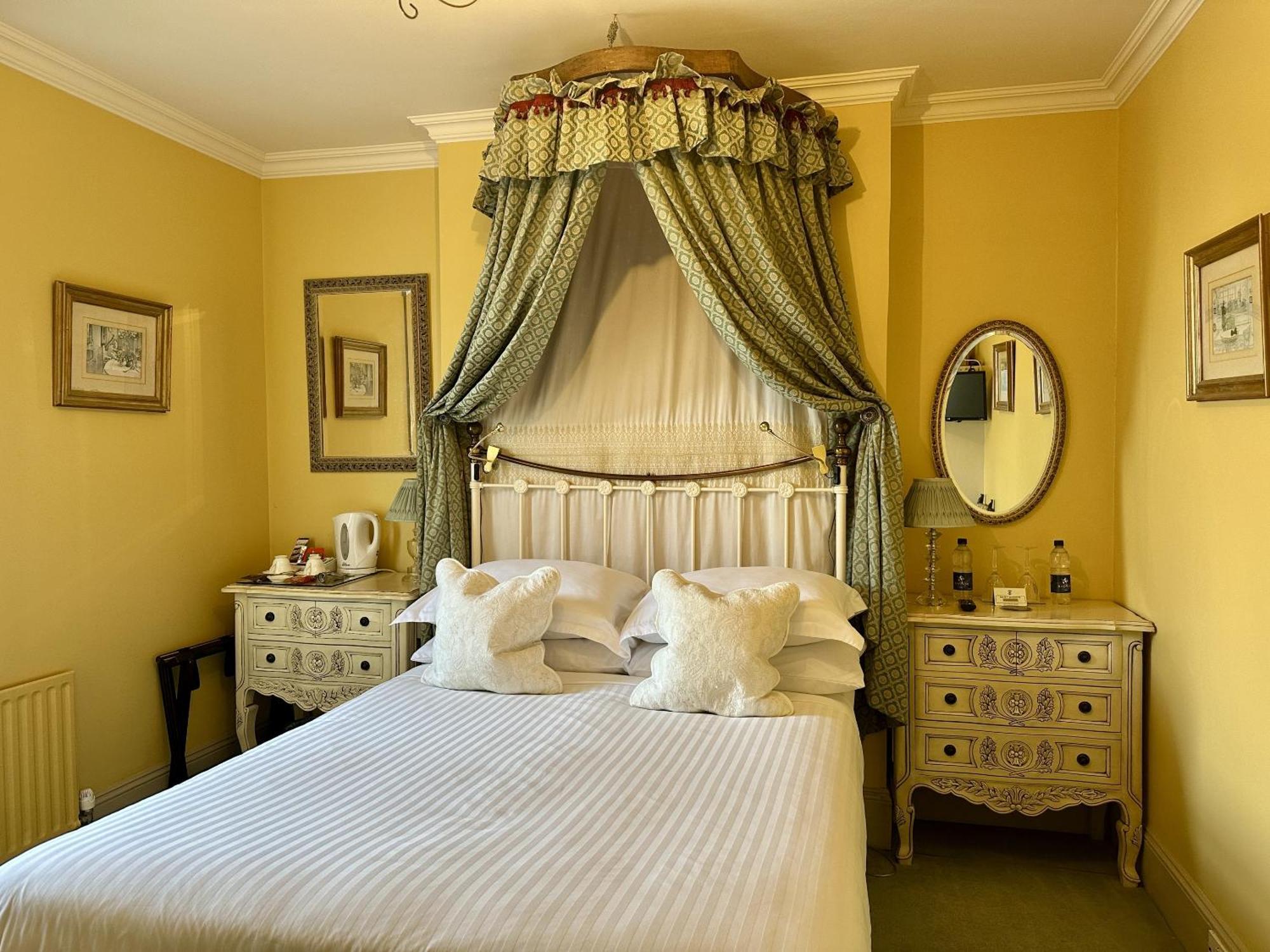 Albert & Victoria Guest House Eastbourne Zewnętrze zdjęcie